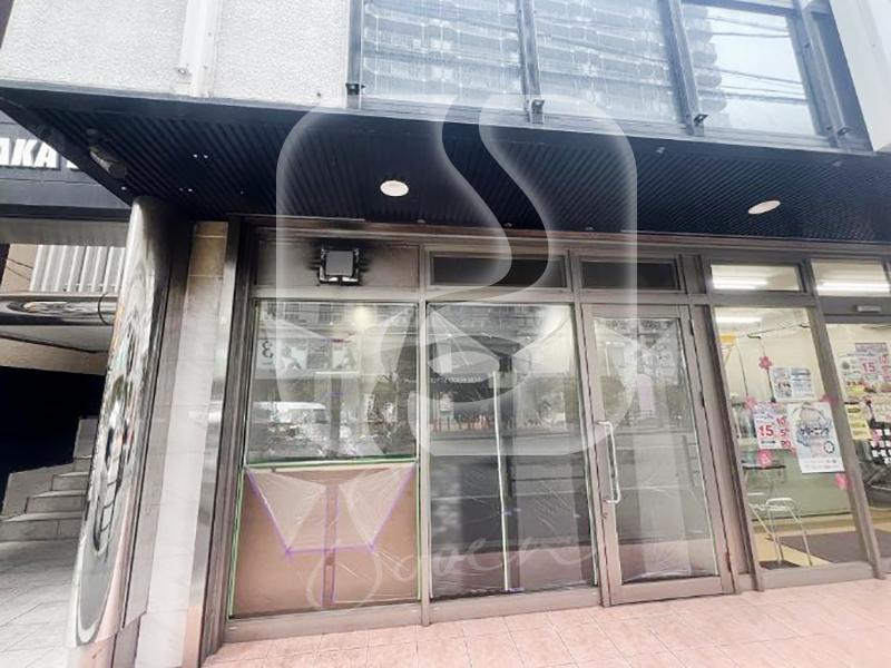 東三国駅徒歩約4分！/☆飲食可の唐揚げ店居抜き☆/1階路面店舗//HT694